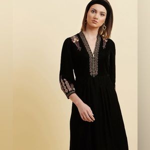Ritu Kumar Label Black Velvet Dress Size XS